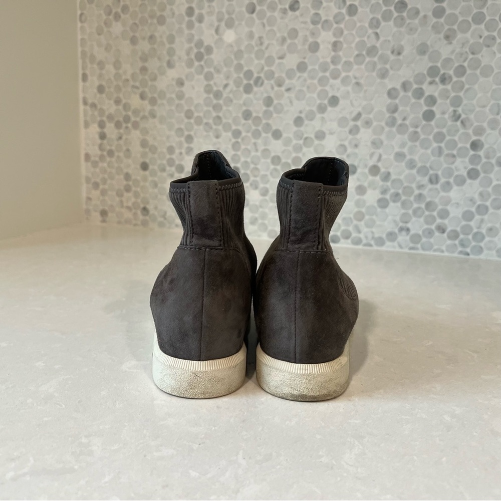 Vince Ilona High Top Sneaker - Picture 4 of 7